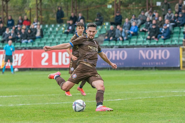 妻子祝贺塞鸟：无比骄傲，你就像一道光照亮了我们全家的生活