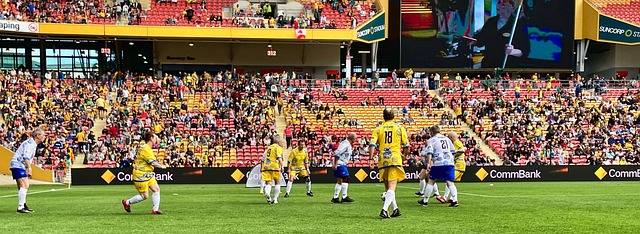 米体：意甲启用高可见度足球，荧光橙配色以往仅用于极端天气